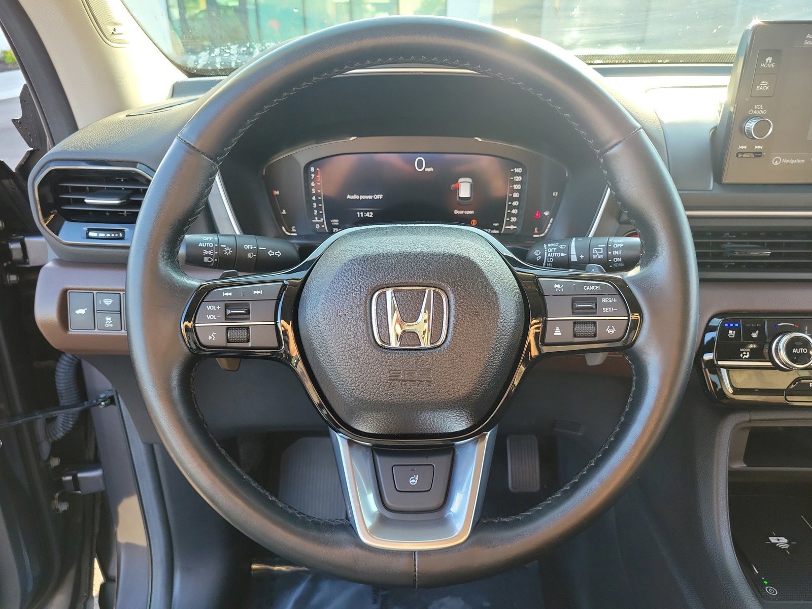 Used 2024 Honda Pilot Elite image 17