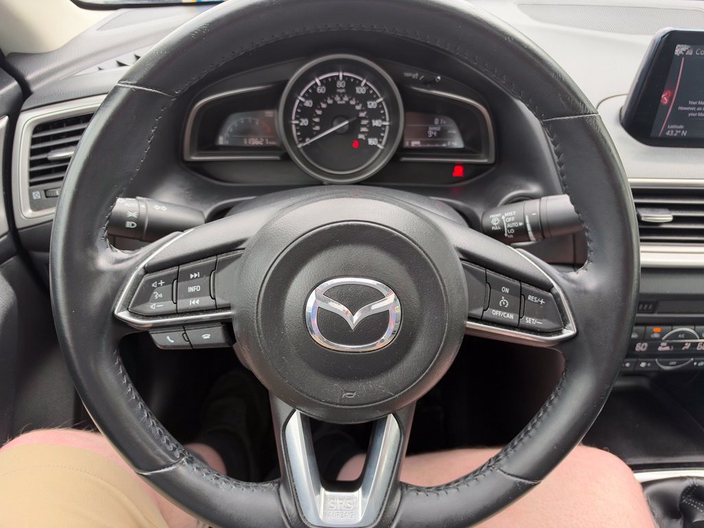 Used 2018 MAZDA MAZDA3 Touring FWD image 27