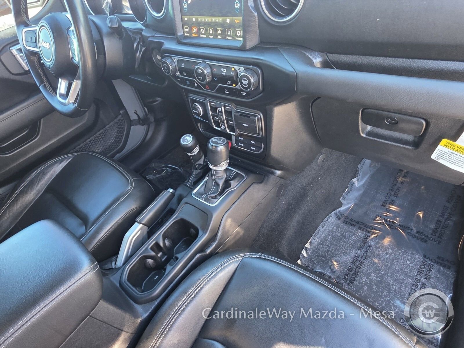 Used 2022 Jeep Wrangler Unlimited Sahara image 30