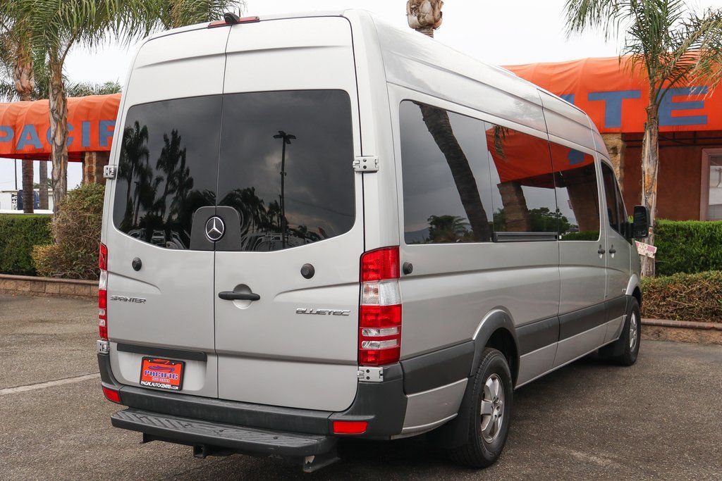 Used 2016 Mercedes-Benz Sprinter 2500 image 8