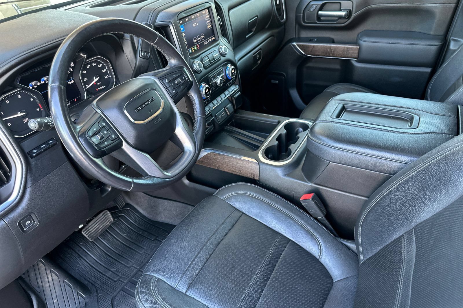 Used 2021 GMC Sierra 2500 Denali w/ Denali Ultimate Package AWD/4WD image 10