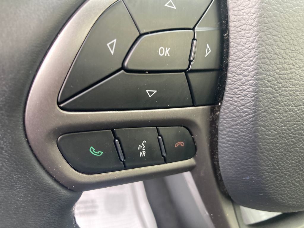 Used 2019 Jeep Cherokee Limited AWD/4WD image 36