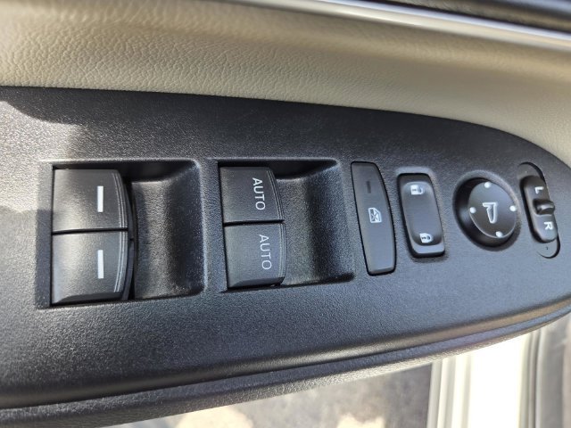 Used 2019 Honda CR-V Touring image 24