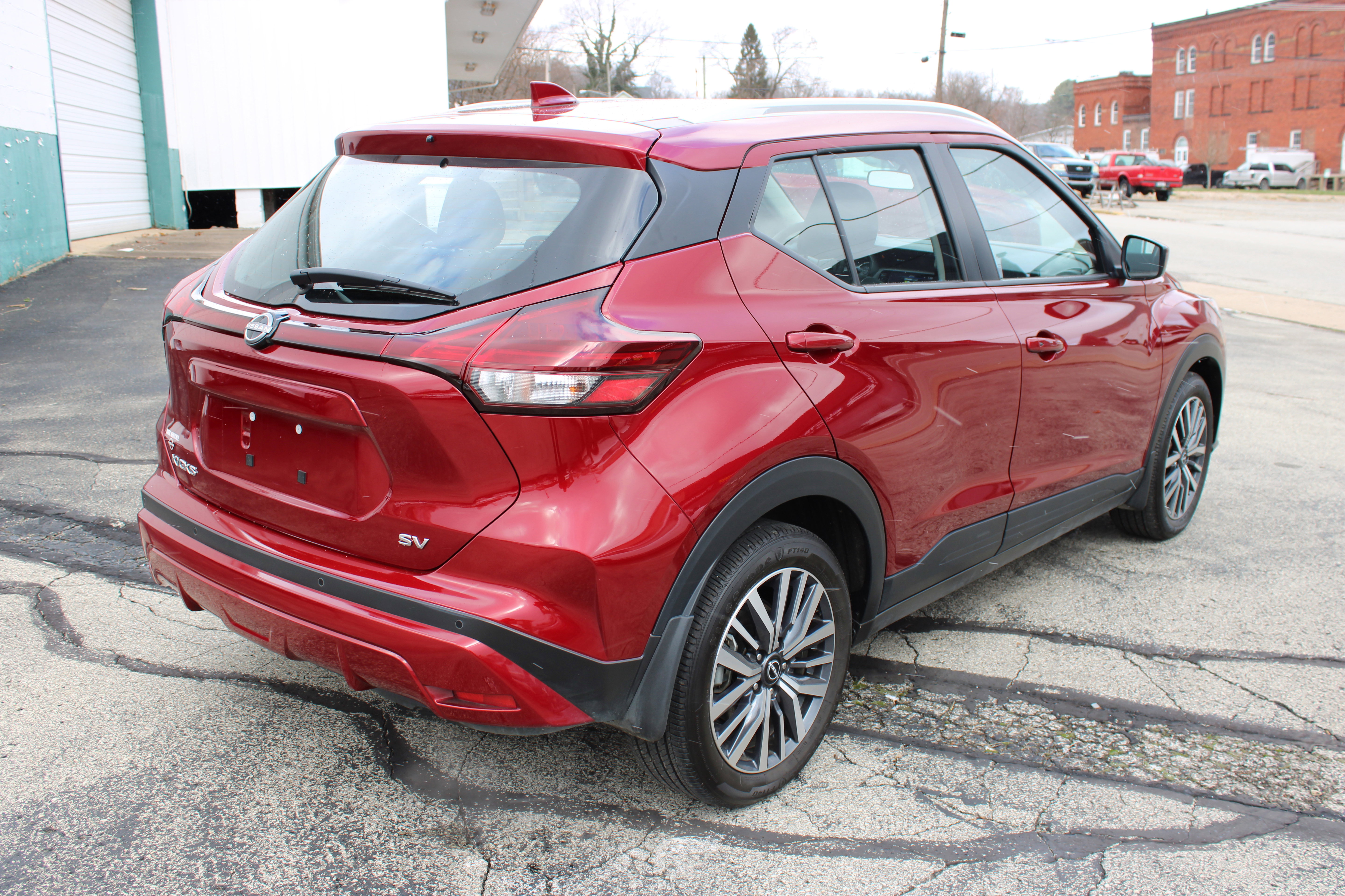 Certified 2024 Nissan Kicks SV image 6