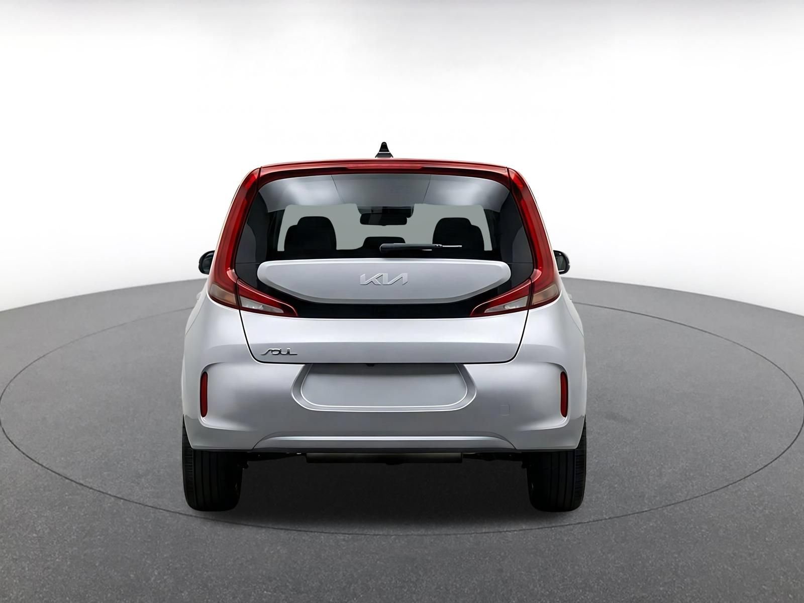Used 2025 Kia Soul LX w/ LX Technology Package FWD image 7