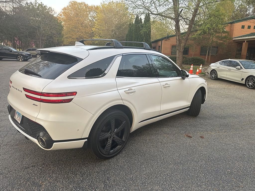 Used 2023 Genesis GV70 2.5T Sport Prestige w/ Sport Prestige Package image 5