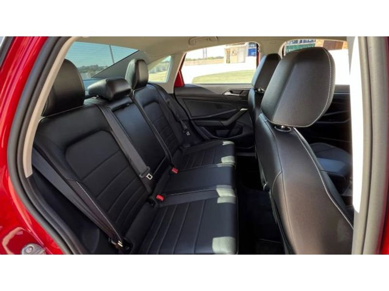 Used 2023 Volkswagen Jetta SE image 21