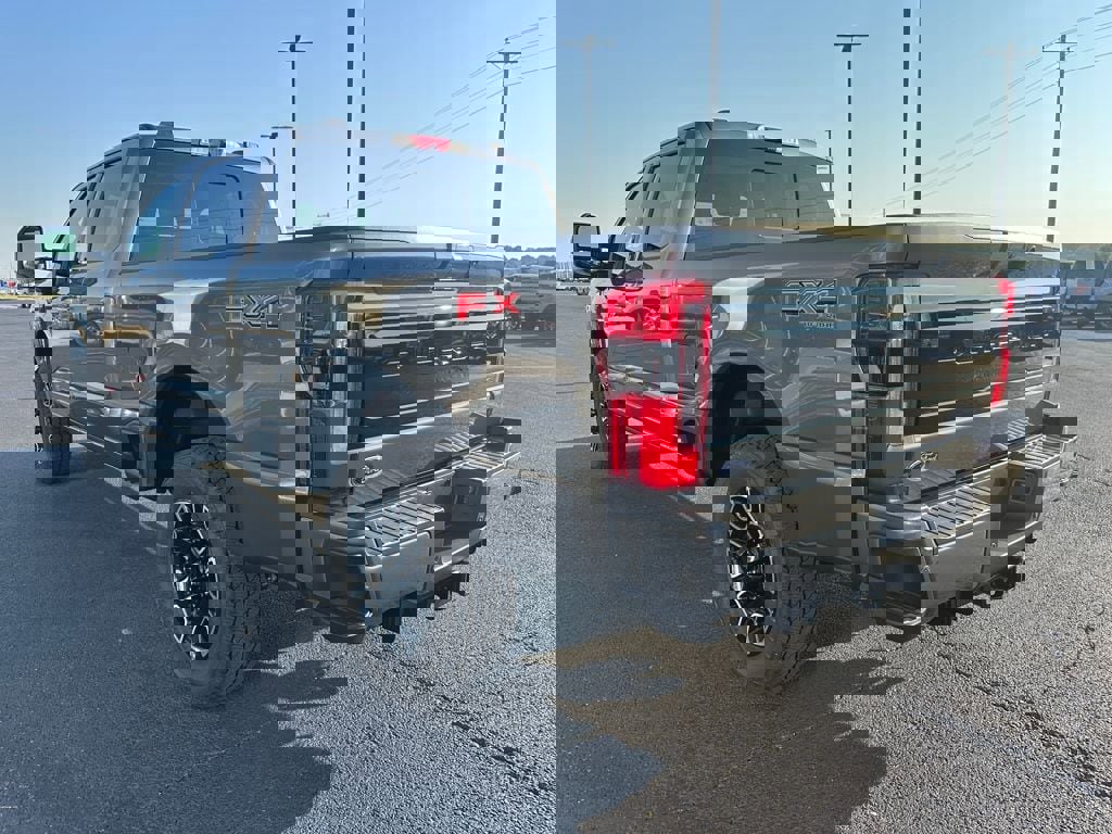 New 2026 Ford F250 Platinum image 32