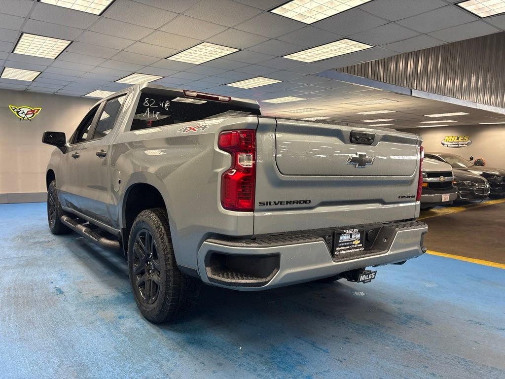 New 2026 Chevrolet Silverado 1500 Custom w/ Turbomax Blackout Package AWD/4WD image 10