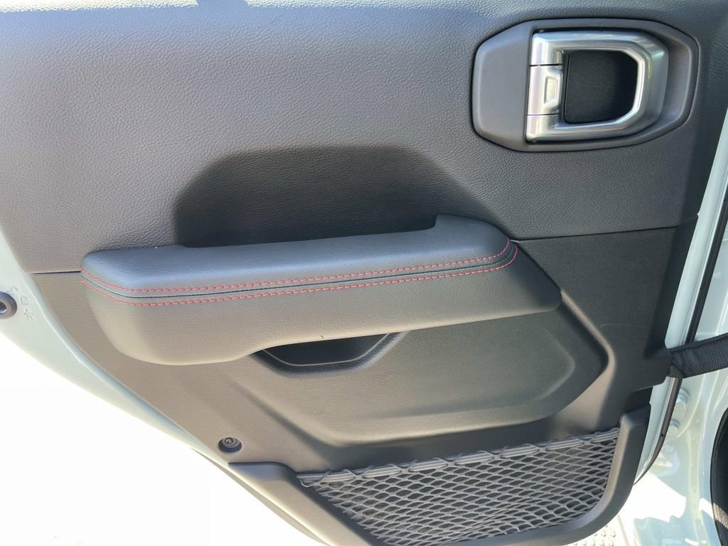 Used 2023 Jeep Wrangler Unlimited Rubicon image 21