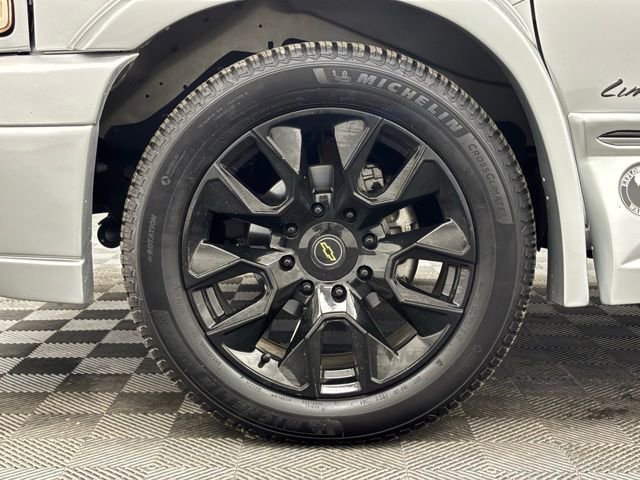 Used 2024 Chevrolet Express 2500 w/ Driver Convenience Package image 53