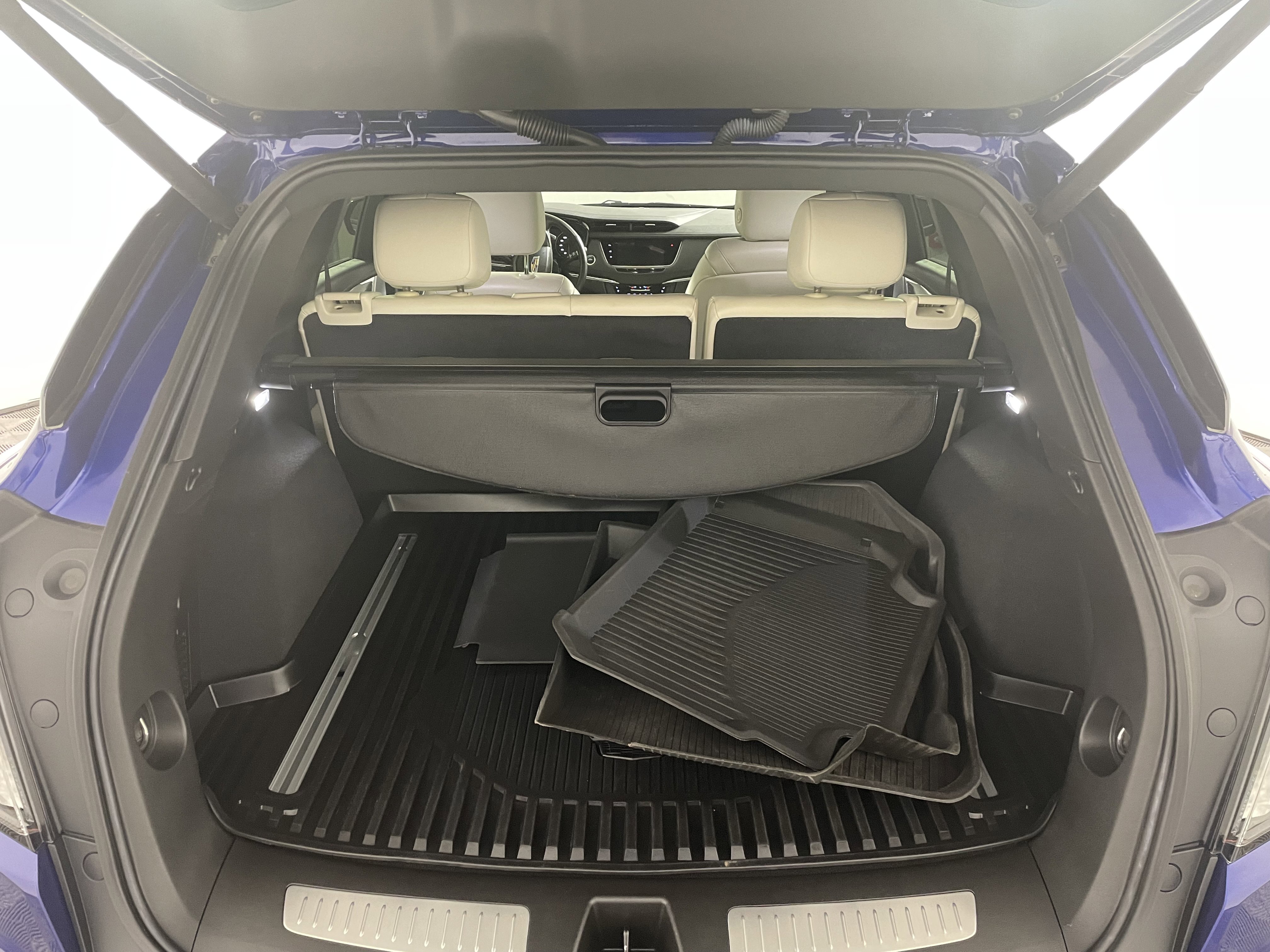 Used 2023 Cadillac XT5 Sportv w/ Technology Package AWD/4WD image 19