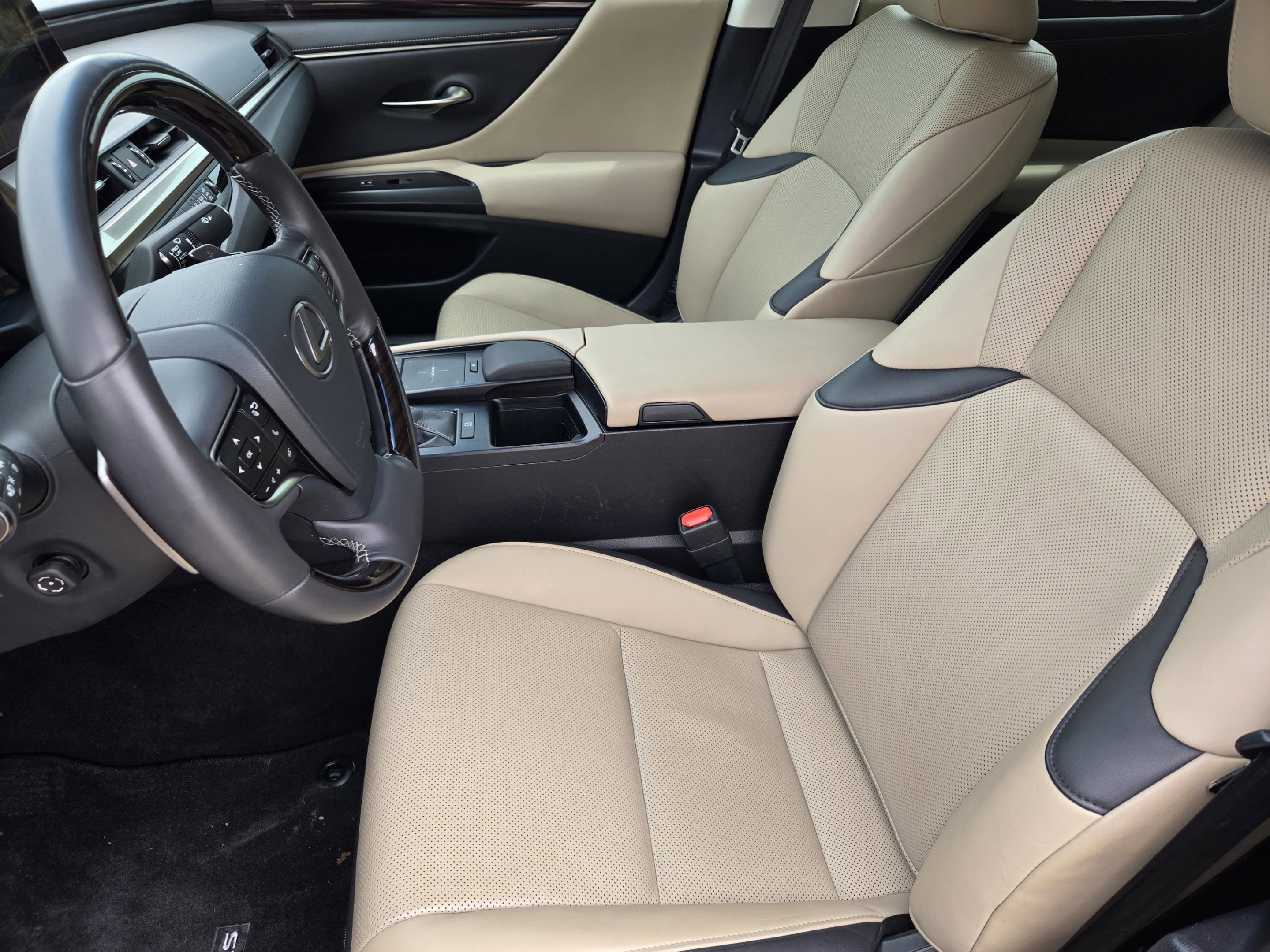 Used 2020 Lexus ES 350 w/ Premium Package image 9