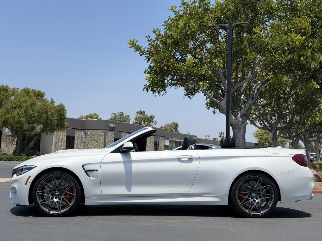 Used 2019 BMW M4 Convertible w/ Competition Package RWD image 8