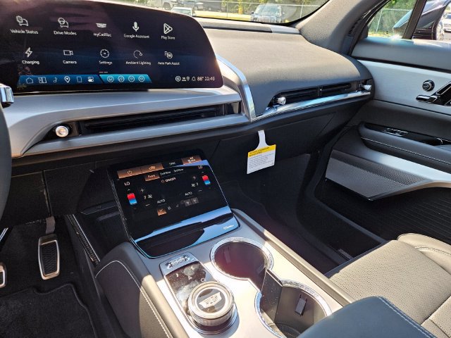 New 2027 Cadillac Vistiq Luxury AWD/4WD image 21