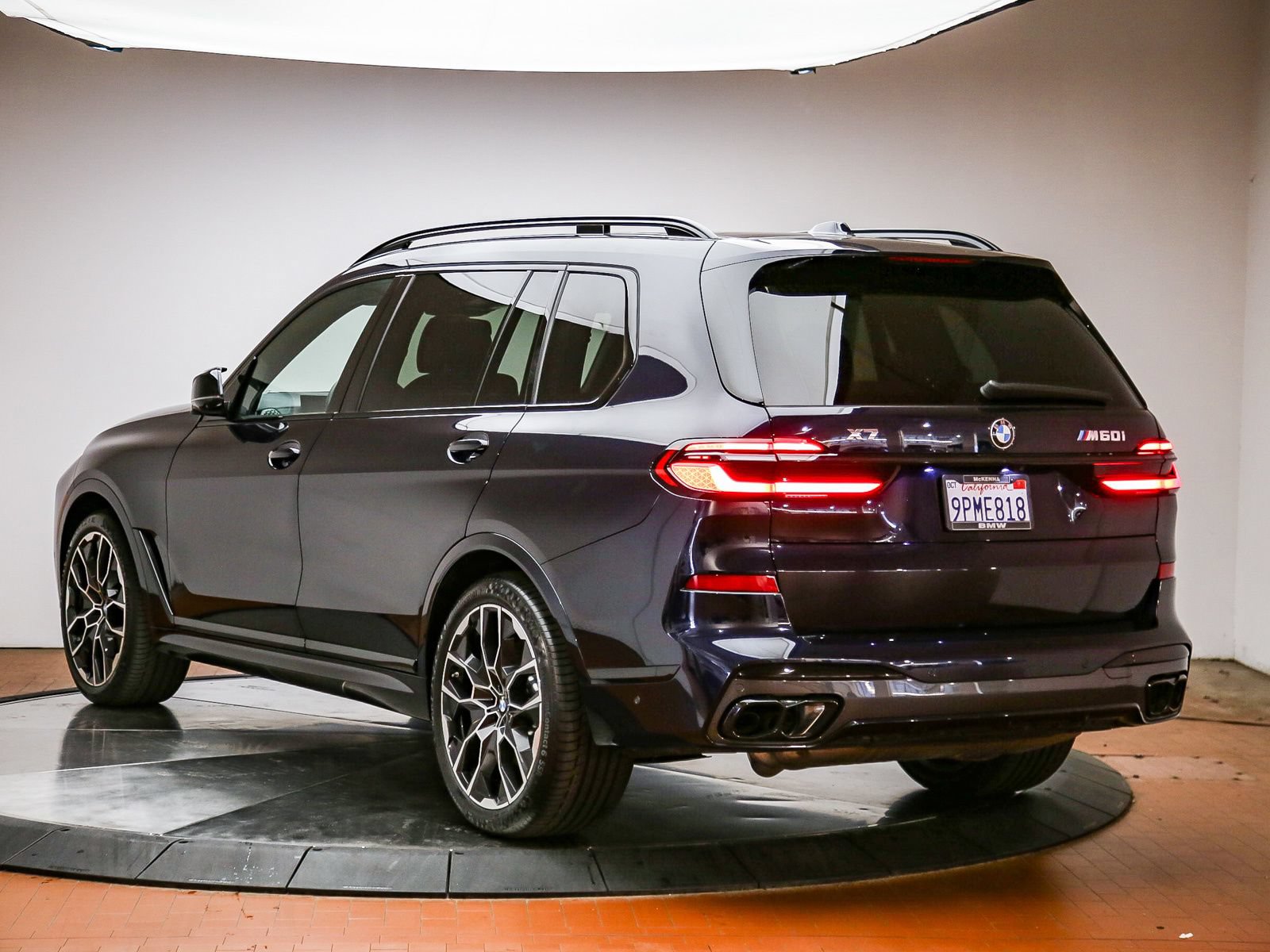 Used 2025 BMW X7 M60i AWD/4WD image 2
