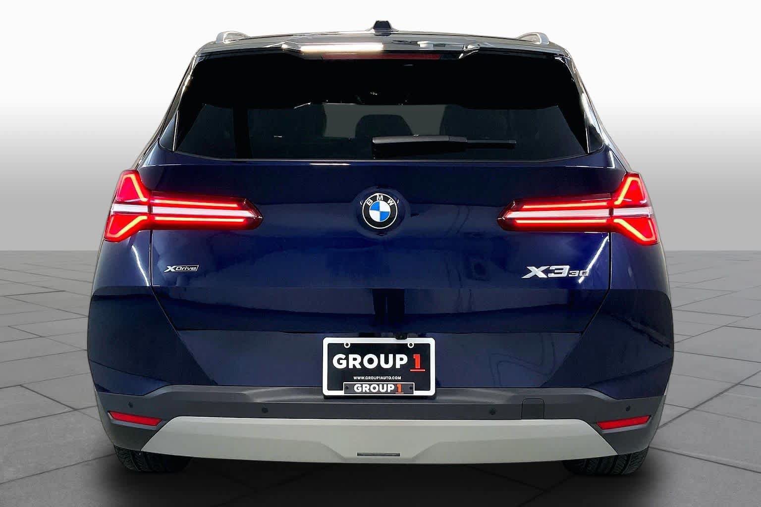 Used 2025 BMW X3 xDrive30i w/ Premium Package AWD/4WD image 4