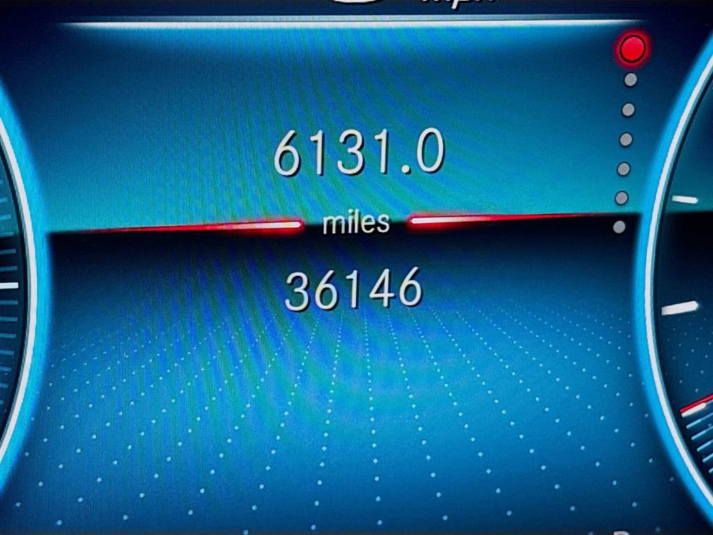 Used 2022 Mercedes-Benz GLE 450 4MATIC image 13