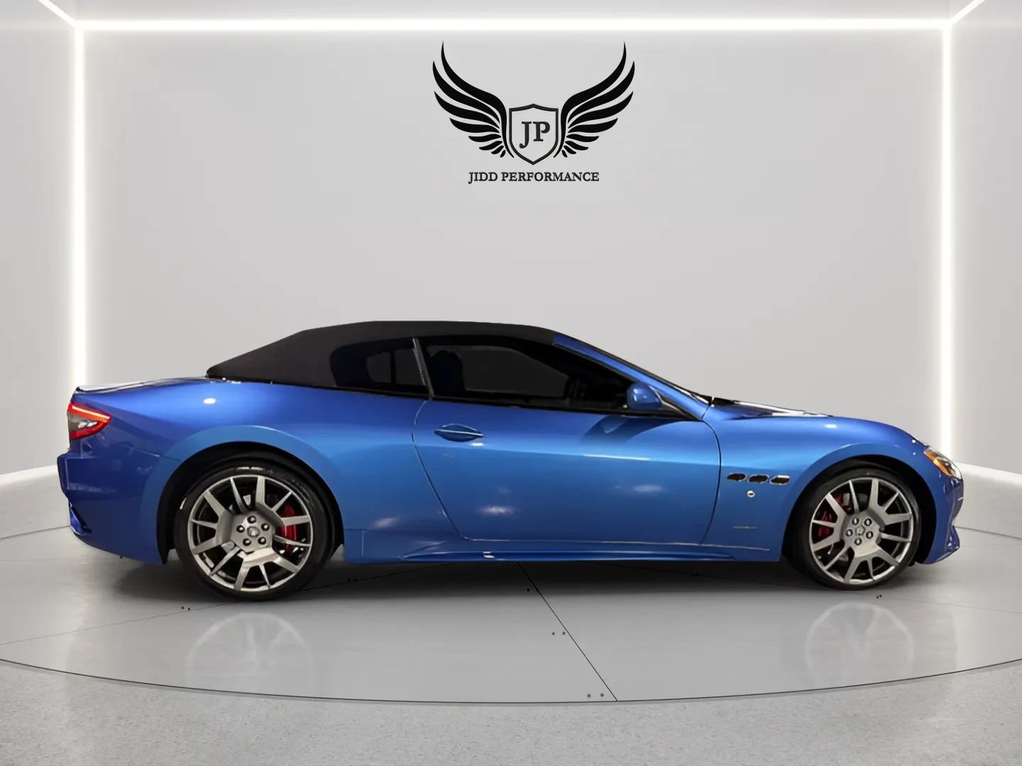 Used 2018 Maserati GranTurismo Sport RWD image 15