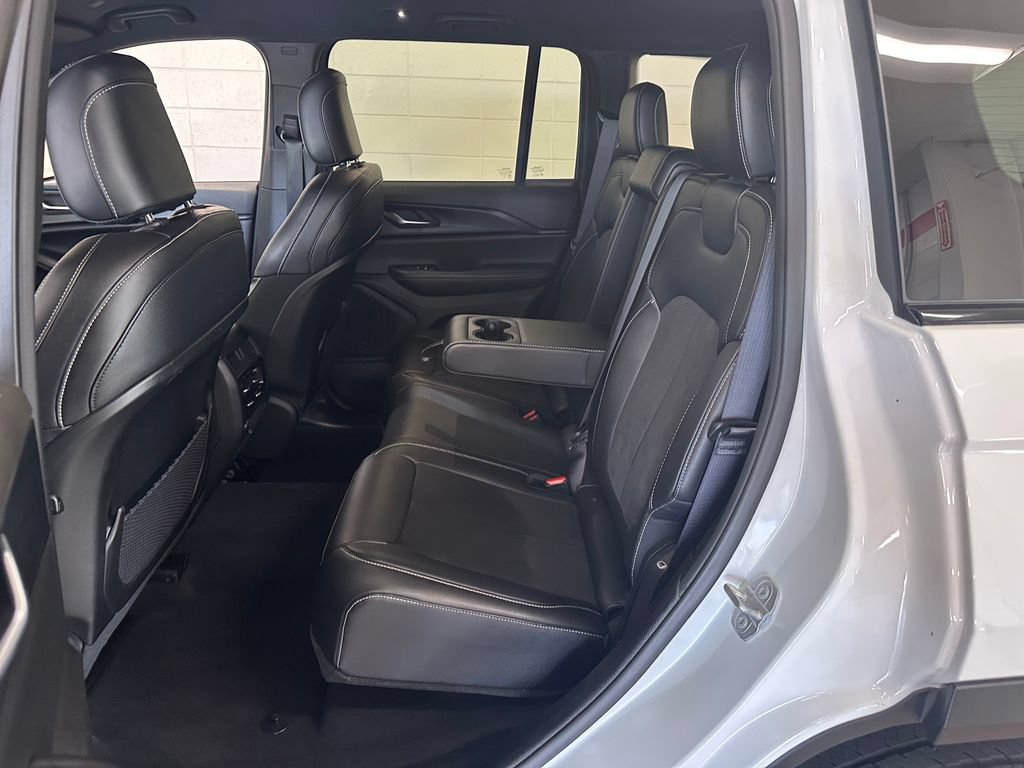 Certified 2023 Jeep Grand Cherokee Altitude AWD/4WD image 37