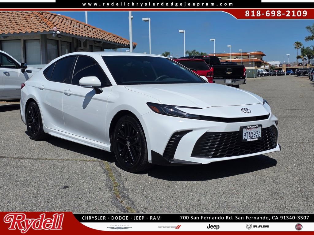 Used 2025 Toyota Camry SE