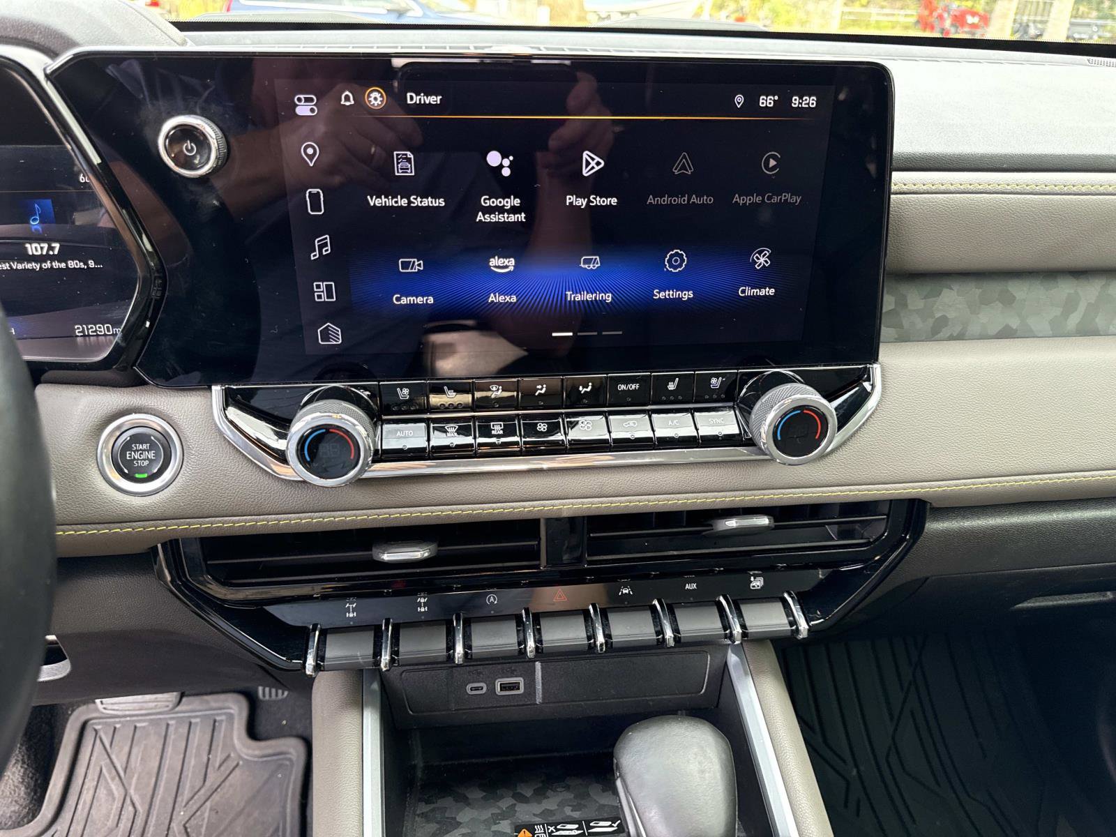 Used 2024 Chevrolet Colorado ZR2 w/ ZR2 Convenience Package III image 23