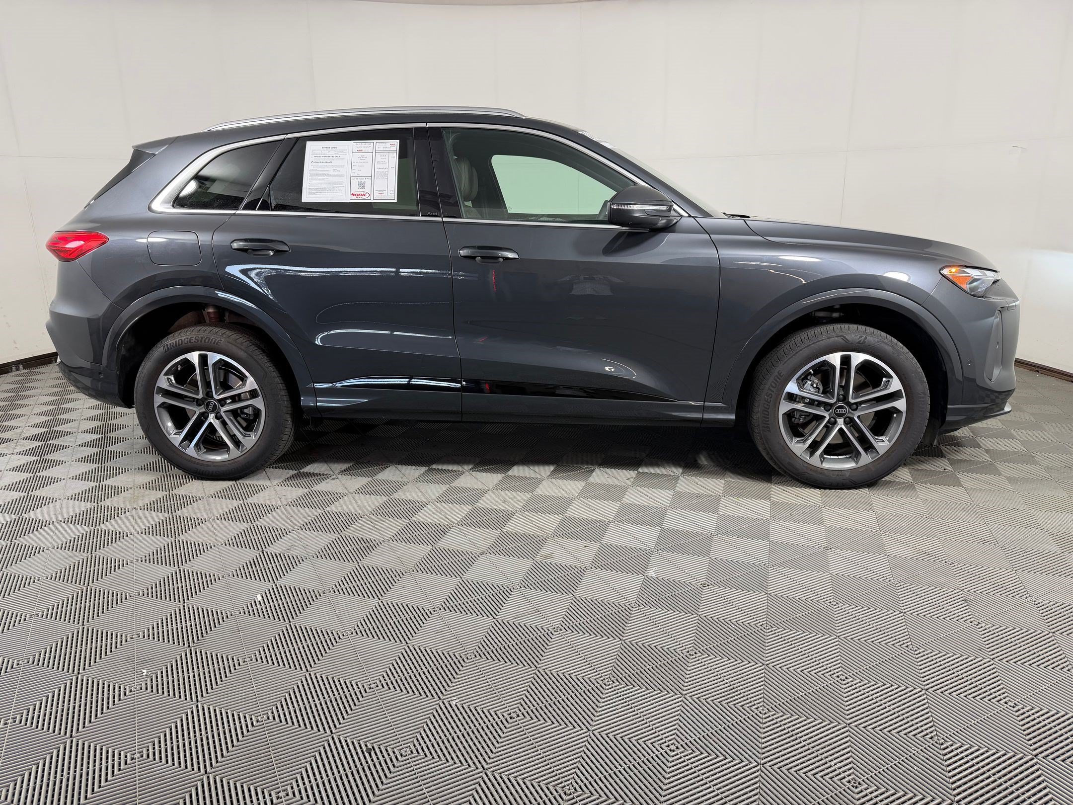 Certified 2025 Audi Q5 Premium w/ Convenience Package AWD/4WD image 8
