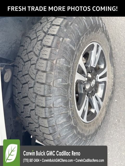 Used 2019 Toyota Tacoma TRD Sport w/ TRD Premium Sport Package image 8