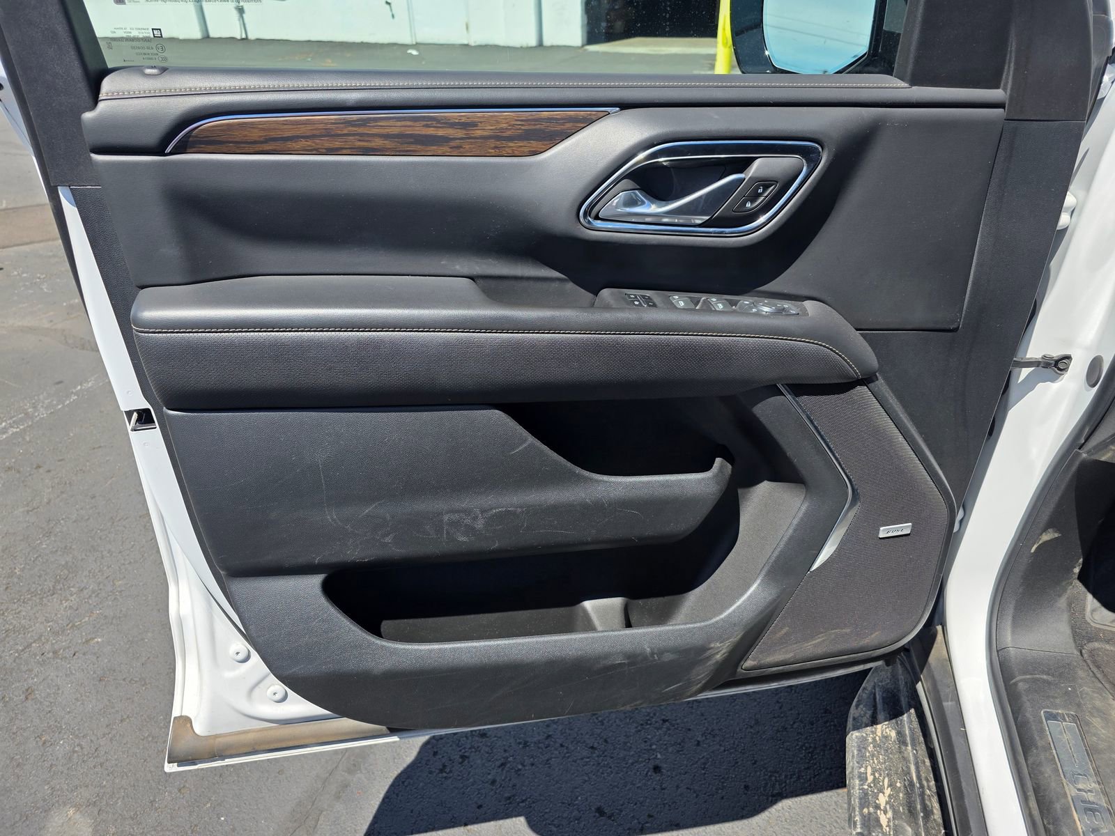 Used 2024 Chevrolet Suburban Premier AWD/4WD image 10