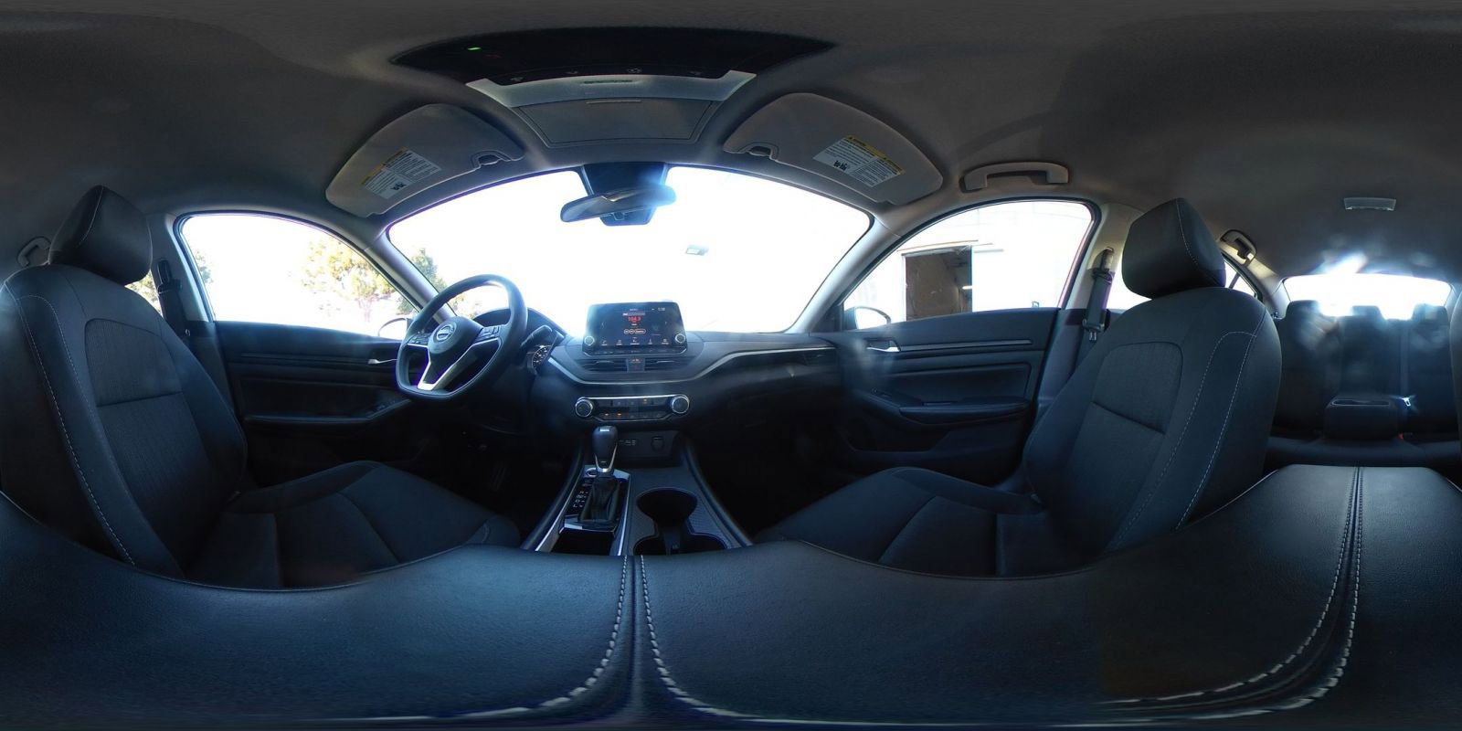 Used 2025 Nissan Altima 2.5 SV FWD image 43