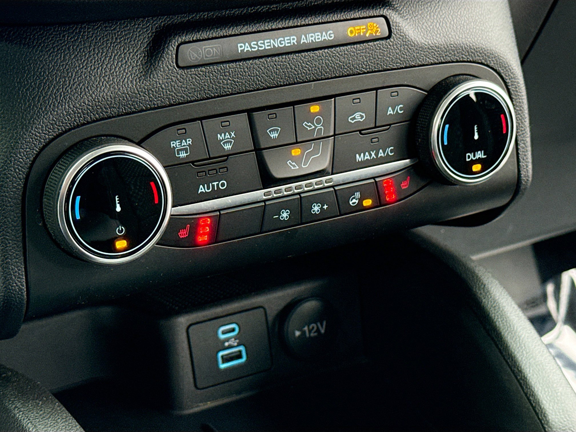 Used 2023 Ford Escape Active image 11