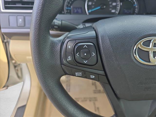 Used 2015 Toyota Camry LE FWD image 17