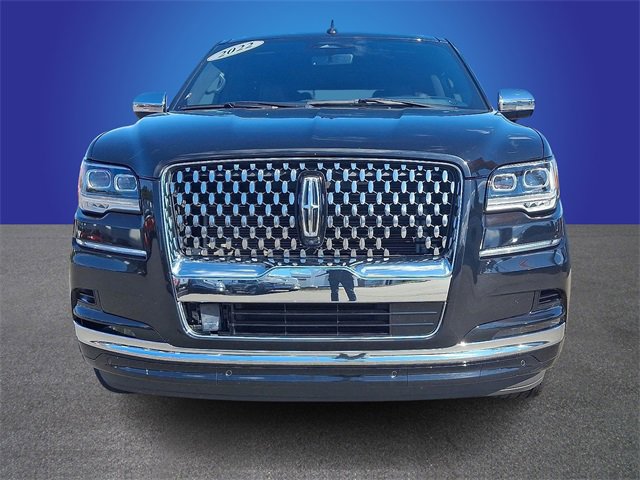 Used 2022 Lincoln Navigator Black Label image 2