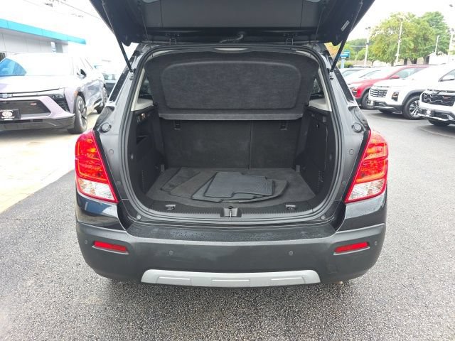 Used 2016 Chevrolet Trax LT w/ LT Sun and Sound Package AWD/4WD image 30
