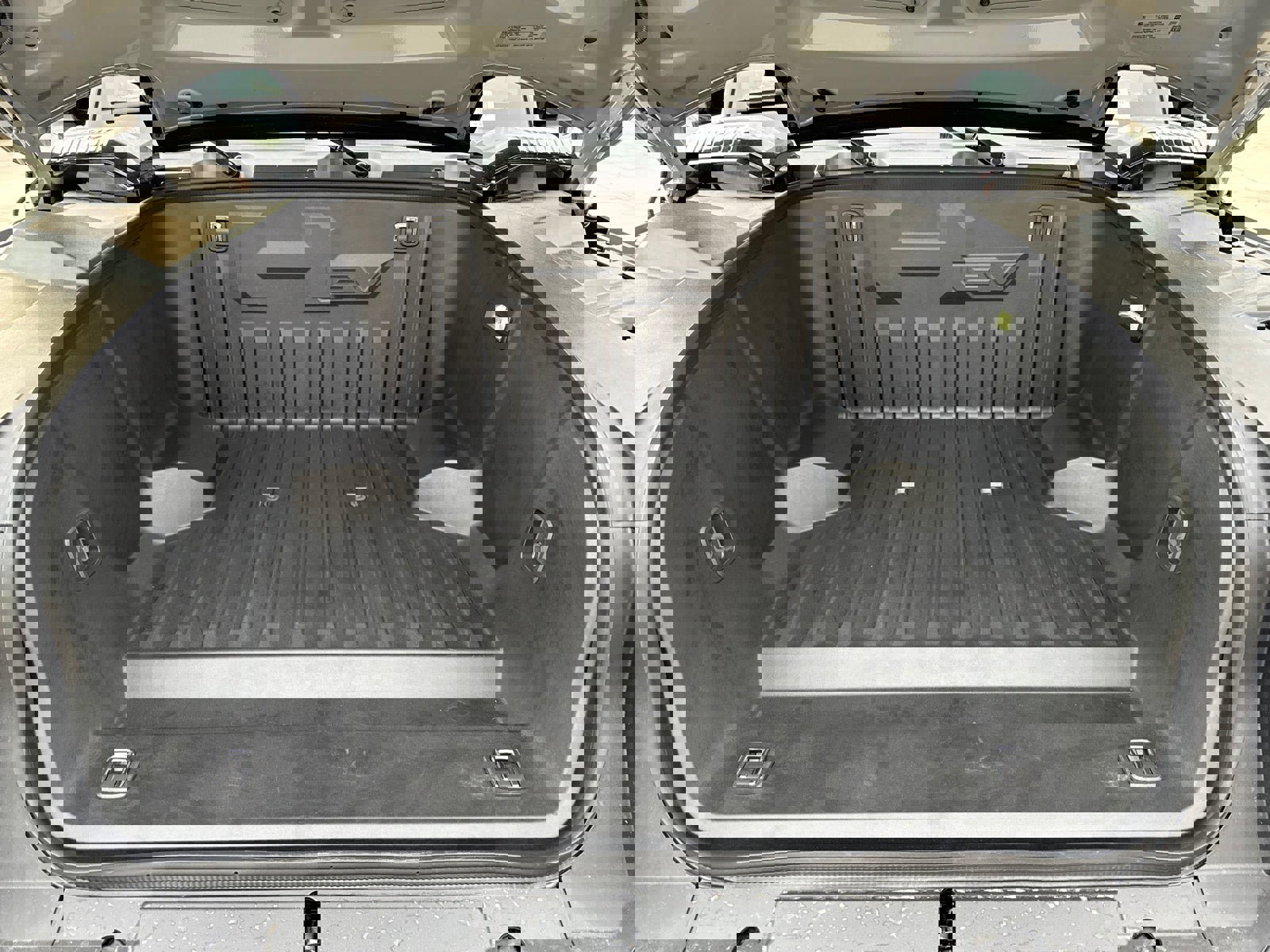 New 2026 GMC Hummer EV 4x4 Crew Cab image 8