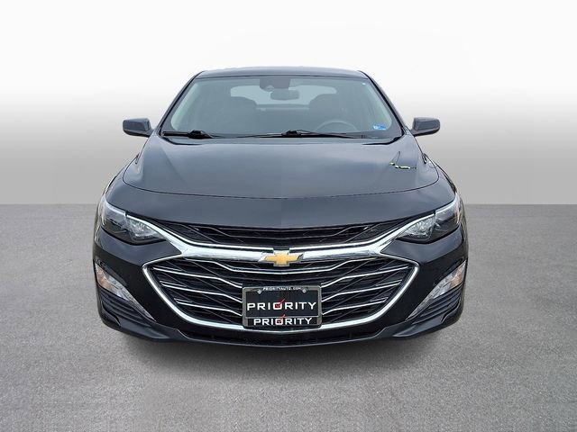 Used 2024 Chevrolet Malibu LT image 2