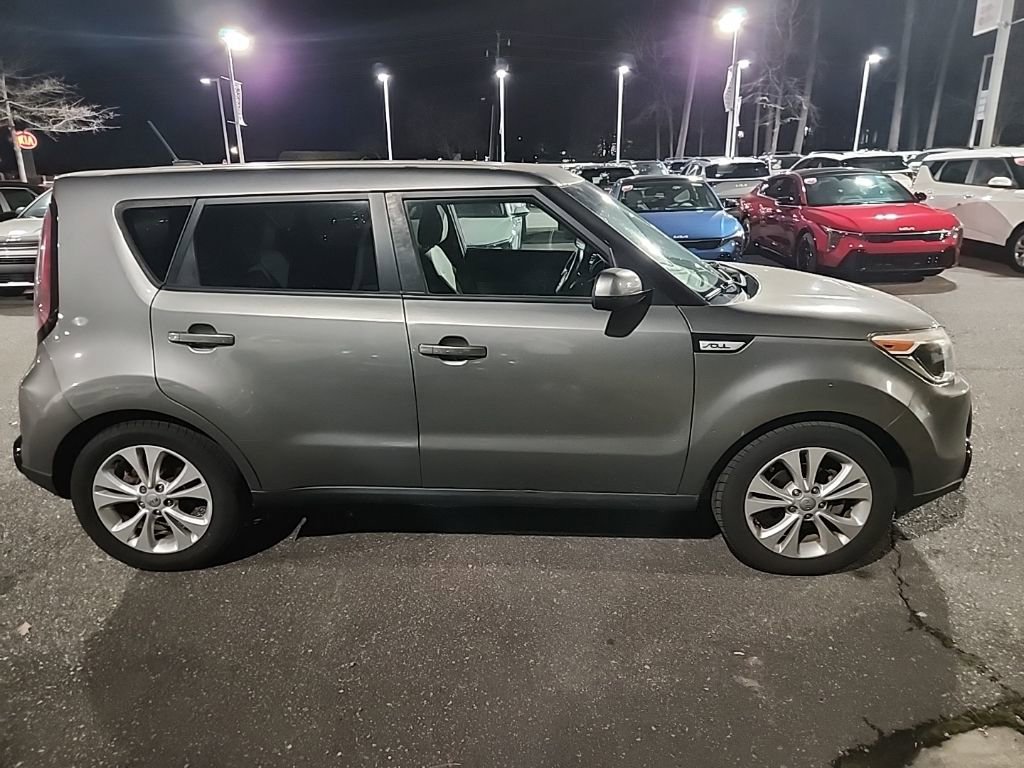 Certified 2016 Kia Soul + image 4