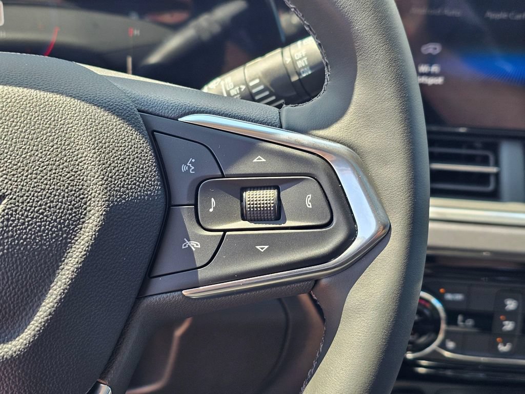 New 2026 Chevrolet Trax ACTIV w/ Sunroof Package FWD image 26