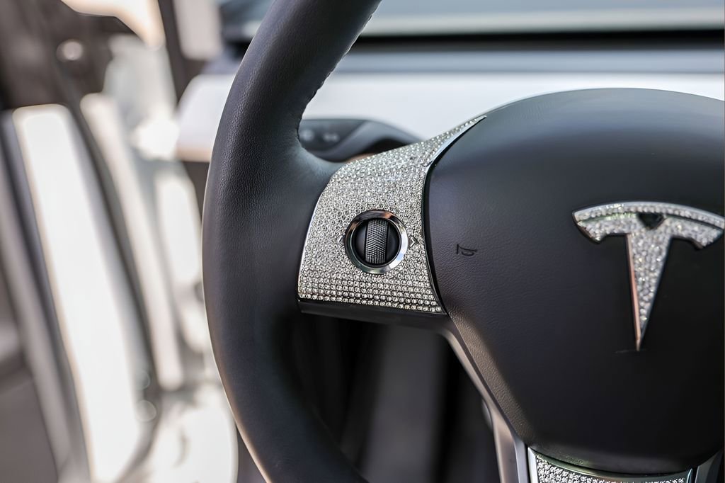 Used 2022 Tesla Model Y Performance AWD/4WD image 13