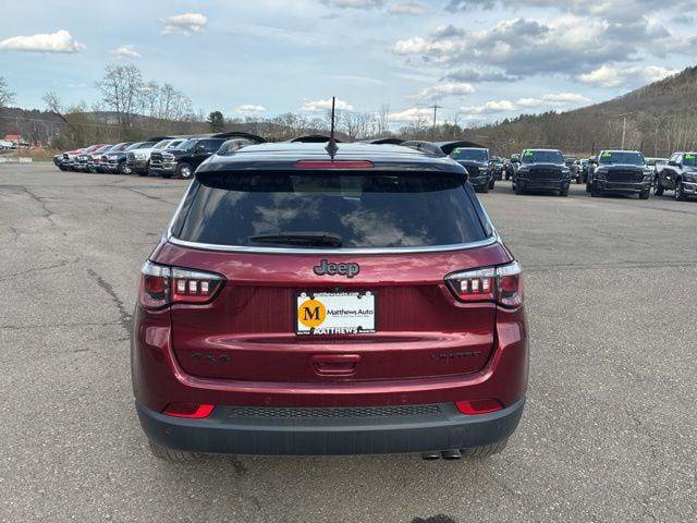 Certified 2022 Jeep Compass Limited AWD/4WD image 5