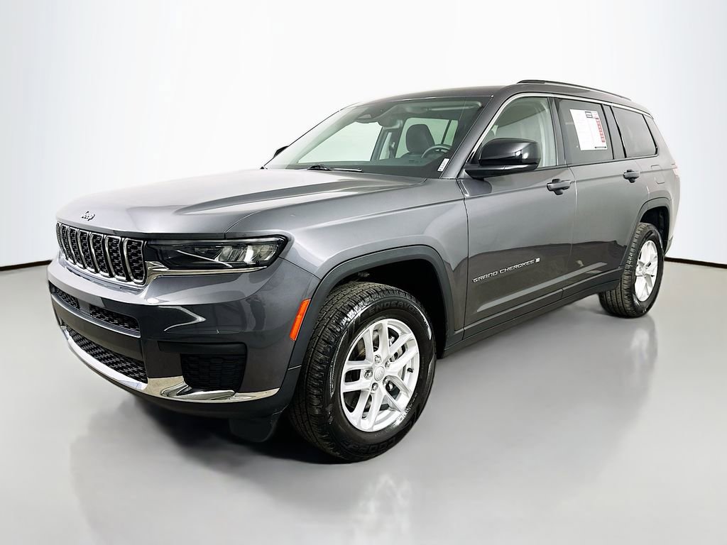 Used 2023 Jeep Grand Cherokee L Laredo w/ Luxury Tech Group I AWD/4WD video 3