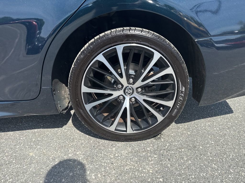 Used 2020 Toyota Camry SE image 28
