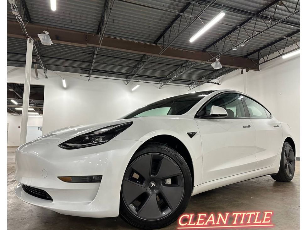 Used 2023 Tesla Model 3 Standard Range RWD image 1