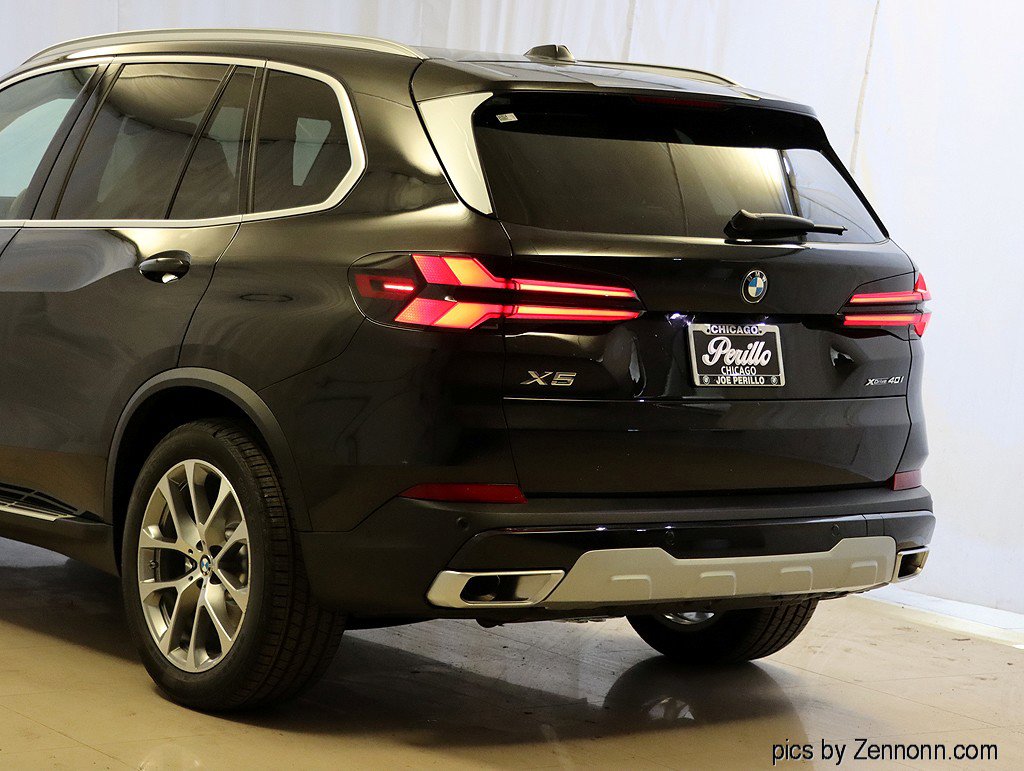 Used 2026 BMW X5 xDrive40i w/ Climate Comfort Package image 8