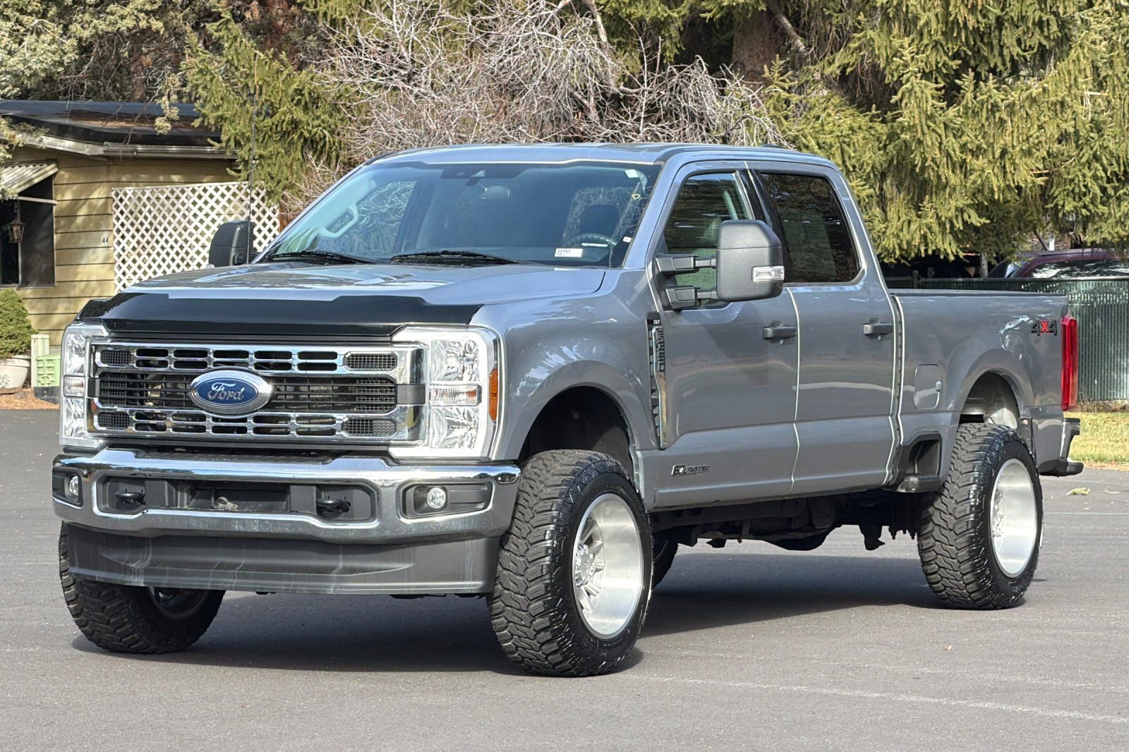 Used 2024 Ford F350 XLT image 8