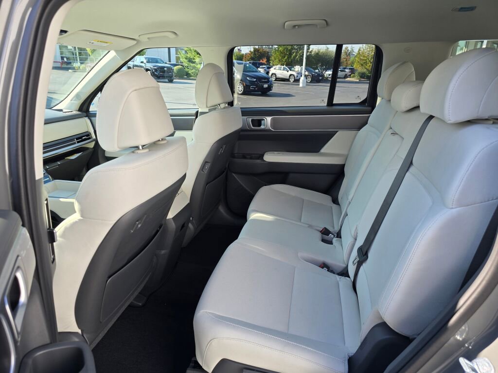 New 2026 Hyundai Santa Fe SE image 31