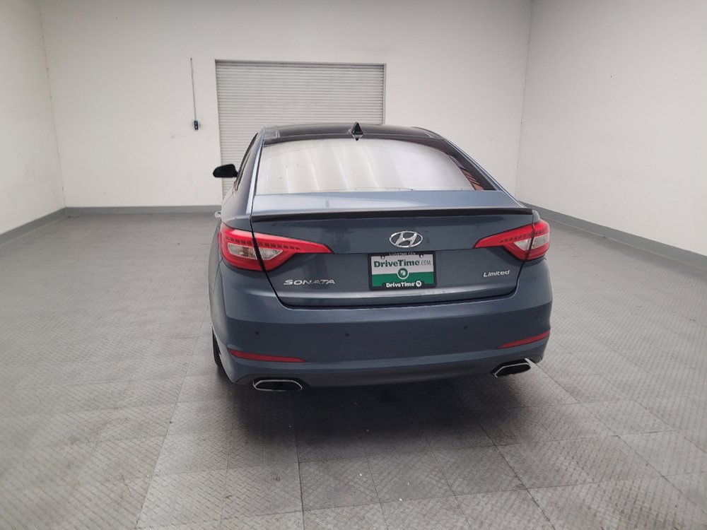 Used 2016 Hyundai Sonata Limited w/ Option Group 05 FWD image 6