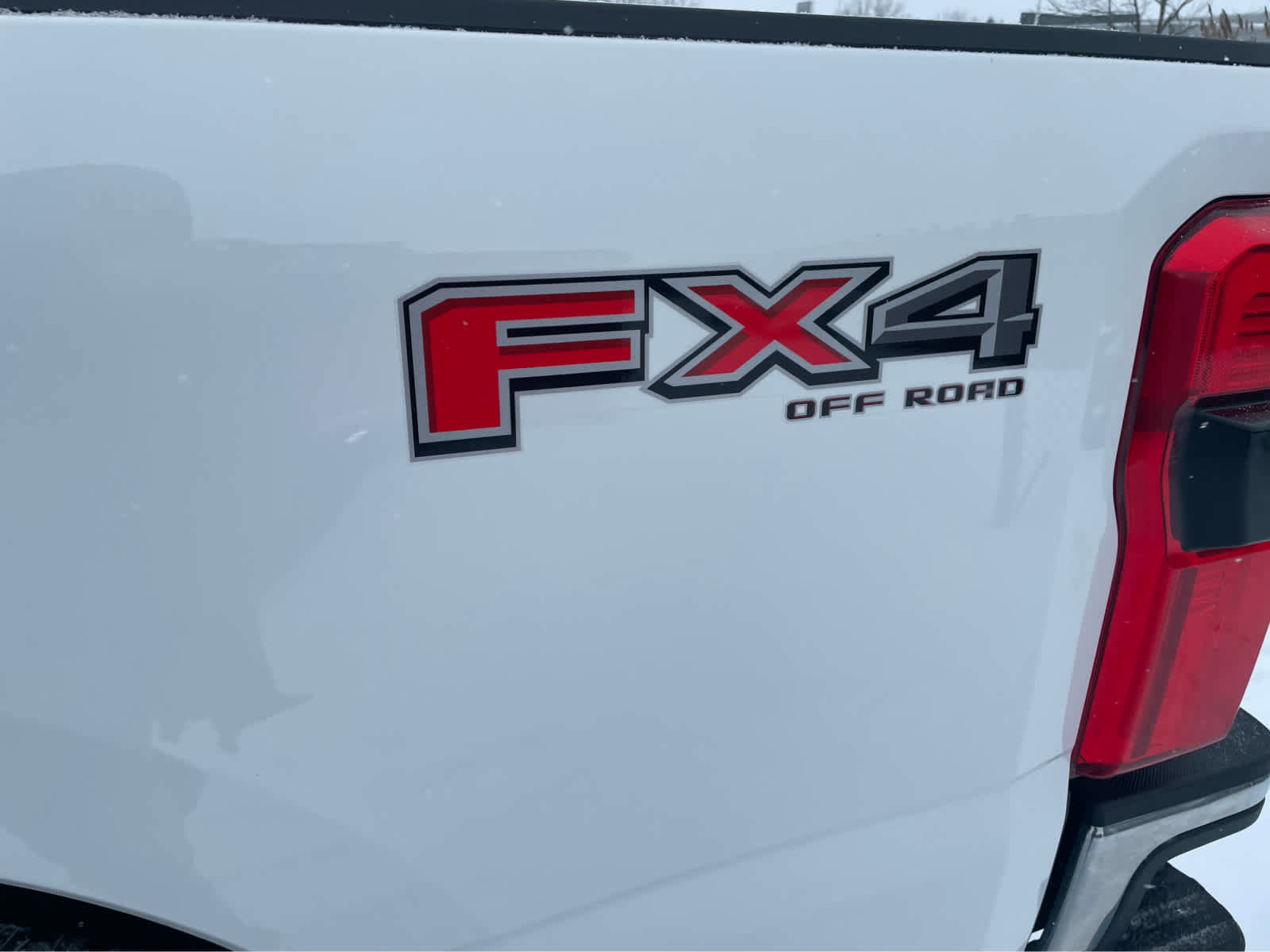 Used 2023 Ford F250 Lariat w/ Chrome Package image 11