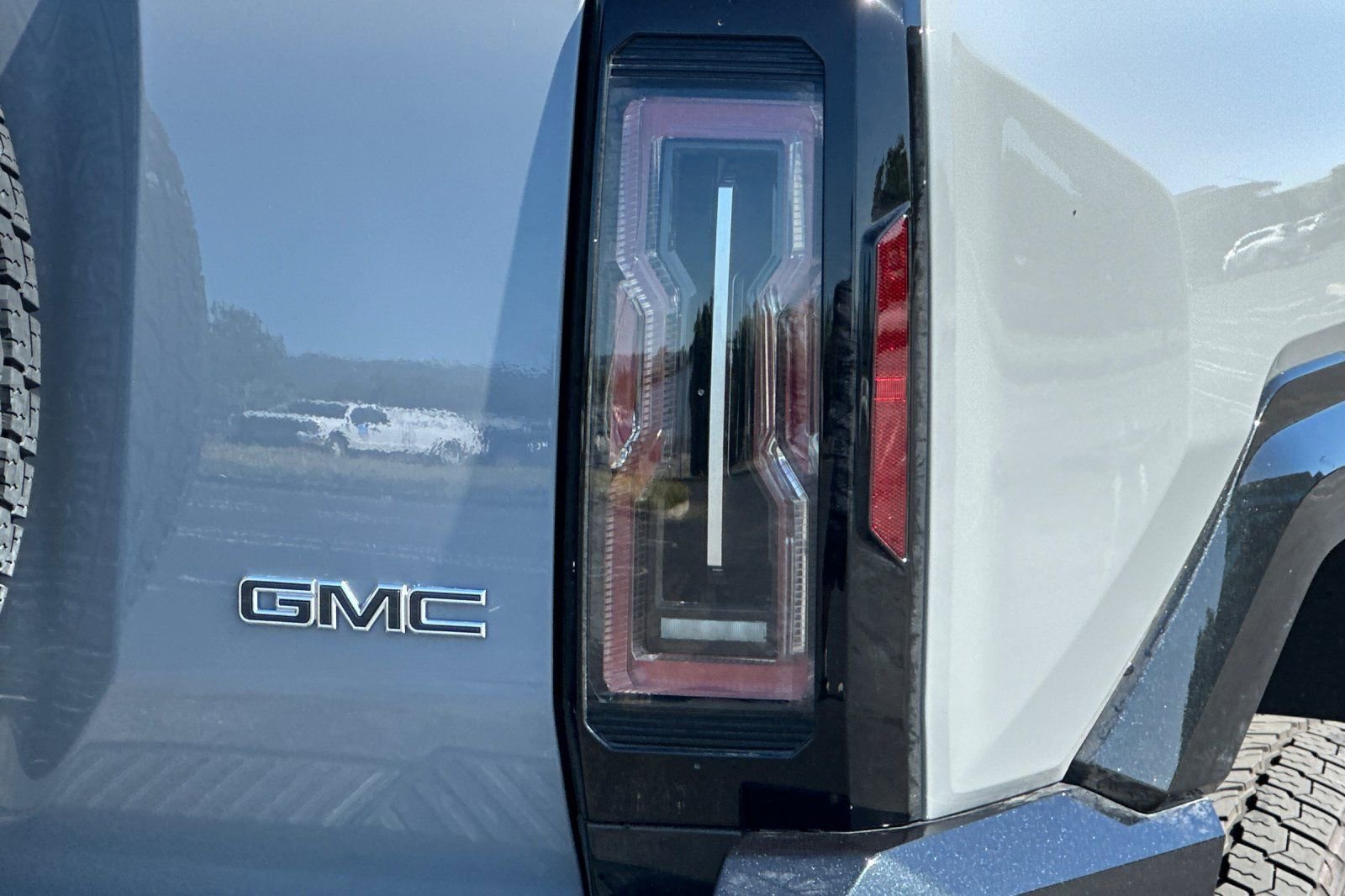 Used 2024 GMC Hummer EV 2X AWD/4WD image 50