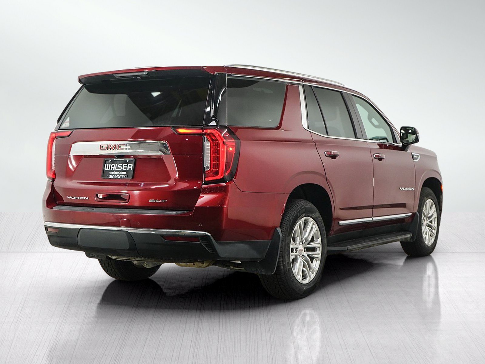 Used 2022 GMC Yukon SLT w/ SLT Premium Package AWD/4WD image 5